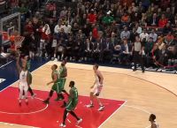 Κυριάκος Μητσοτάκης: Παρακολούθησε αγώνα NBA μαζί με την Μαρέβα στην Ουάσιγκτον [vid]