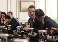 Υπουργικό συμβούλιο: Τα εύσημα σε Χρυσοχοϊδη και Σταϊκούρα απένειμε ο Μητσοτάκης