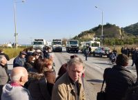Κλειστή η εθνική οδός Πατρών – Πύργου: “Όχι άλλο αίμα στους δρόμους”
