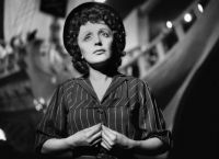 Εντίθ Πιάφ: “Μια ζωή στο φως και στην σκιά” – Έρχεται στο κλειστό στάδιο Γαλατσίου