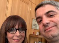 Αικατερίνη Σακελλαροπούλου selfie: H νέα Πρόεδρος της Δημοκρατίας είναι έτοιμη να ρίξει το twitter