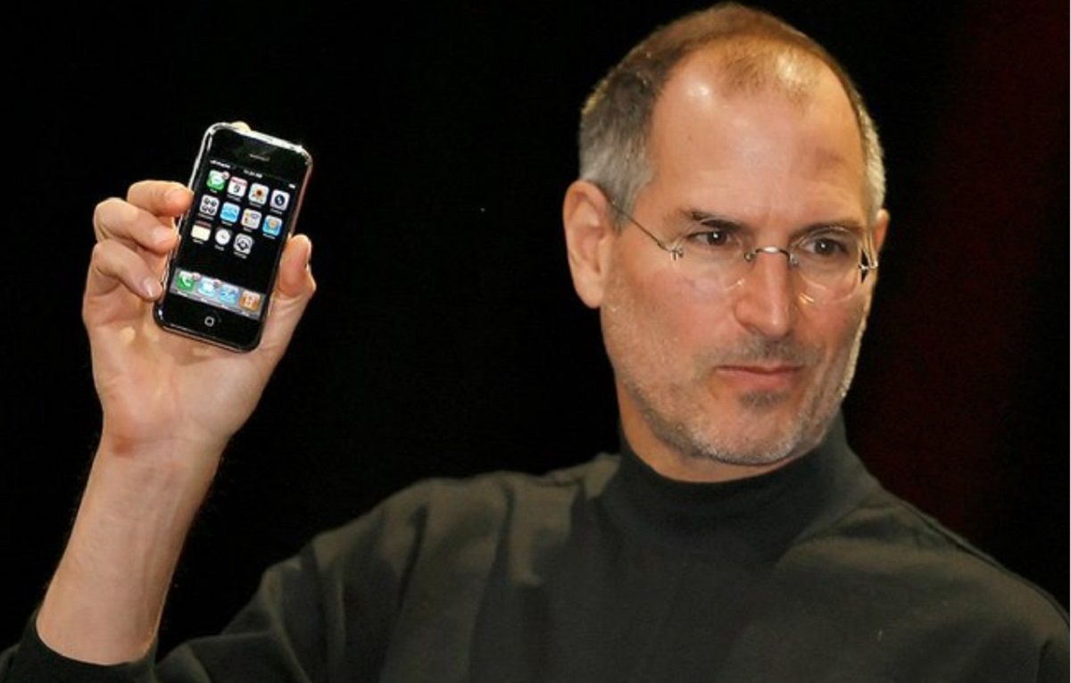iphone: Πως ο Στιβ Τζόμπς ξεγέλασε τον κόσμο στην πρώτη παρουσίαση του κινητού