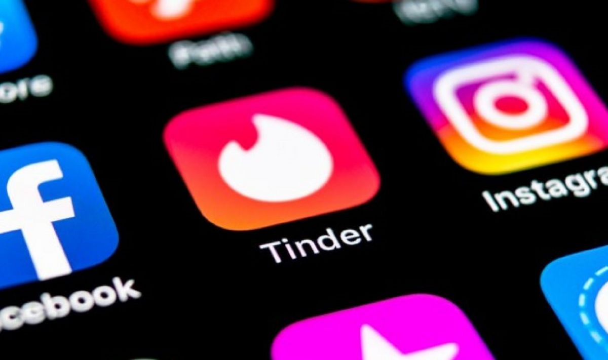 Tinder αλλαγές: Νέο «κουμπί πανικού» για τα επικίνδυνα ραντεβού [vid]