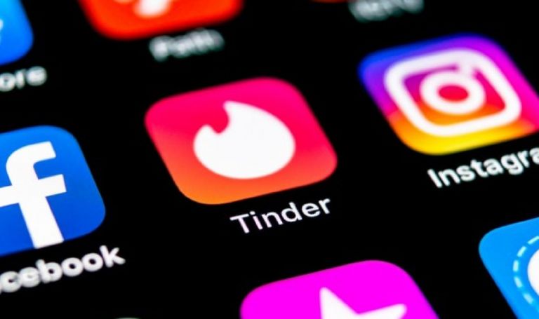 Tinder αλλαγές: Νέο «κουμπί πανικού» για τα επικίνδυνα ραντεβού [vid]