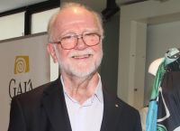 Γιάννης Τσεκλένης: Πέθανε ο γνωστός σχεδιαστής