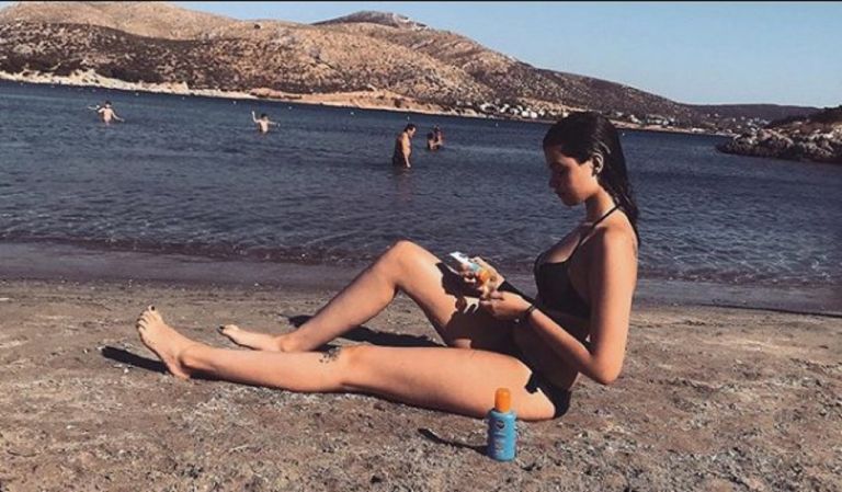 Τζένη Καζάκου: Η εγγονή της Τζένης Καρέζη μεγάλωσε και είναι θεά [pics]