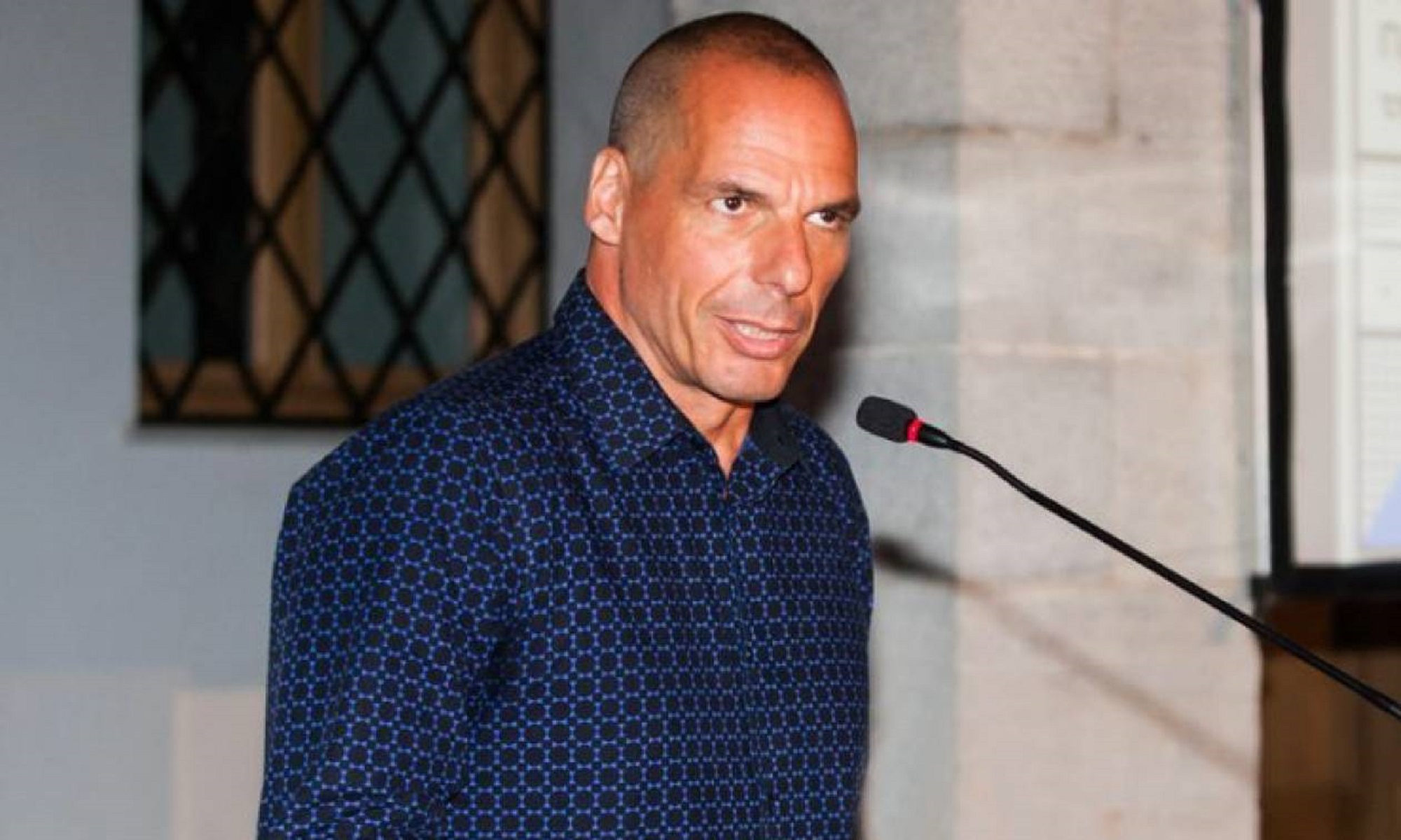 Γιάνης Βαρουφάκης Αίγινα κορωνοϊος: Δεν αρνήθηκα τον έλεγχο – Δέχομαι λάσπη