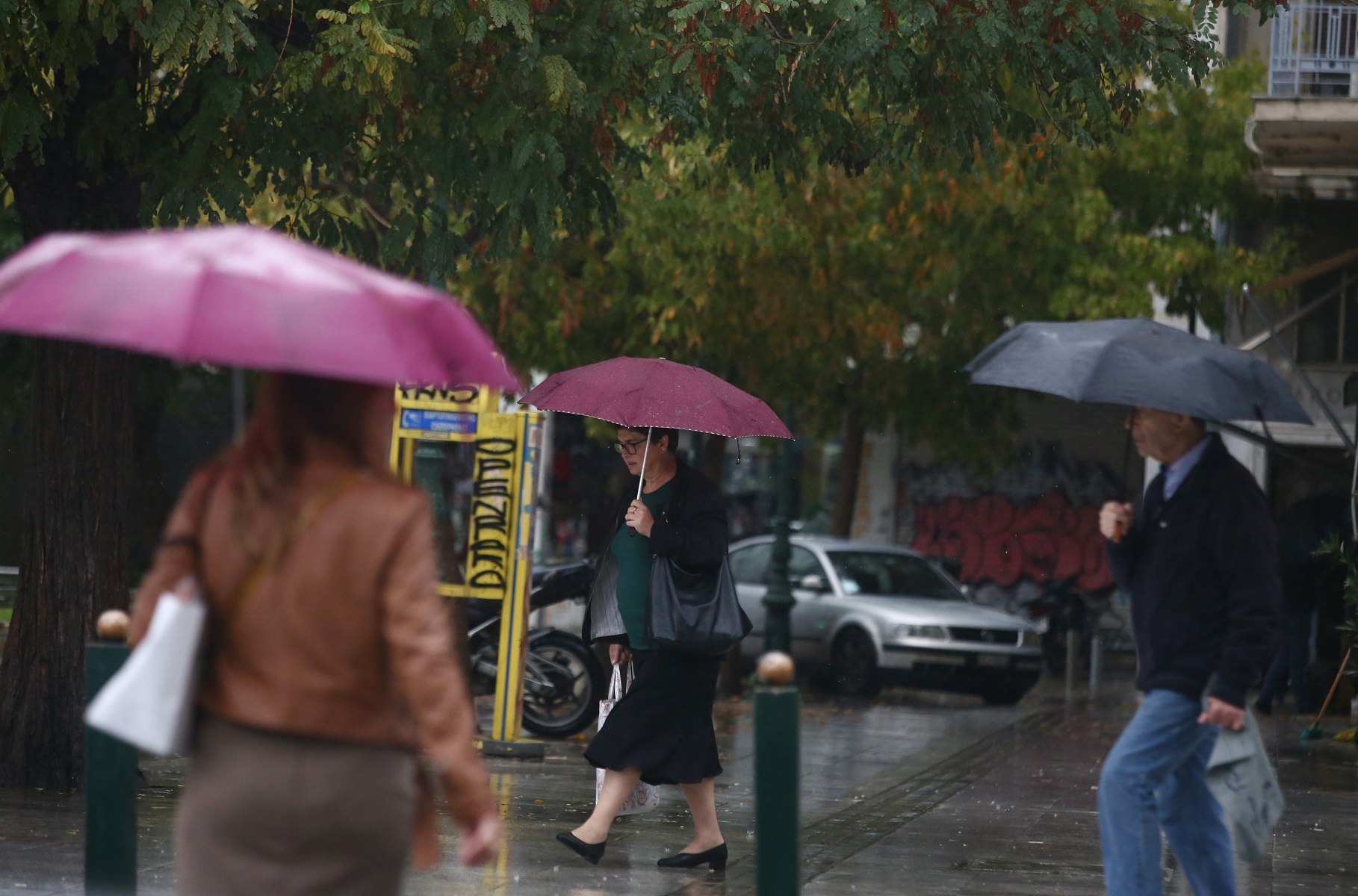 Κακοκαιρία “Κίρκη”: Φέρνει Ισχυρές καταιγίδες και δυνατούς ανέμους – Οδηγίες της Πολιτικής Προστασίας