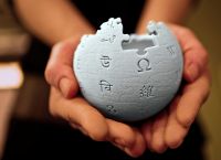 Wikipedia: Πως ξεκίνησε η ιδέα για τη μεγαλύτερη εγκυκλοπαίδεια του κόσμου [pics]