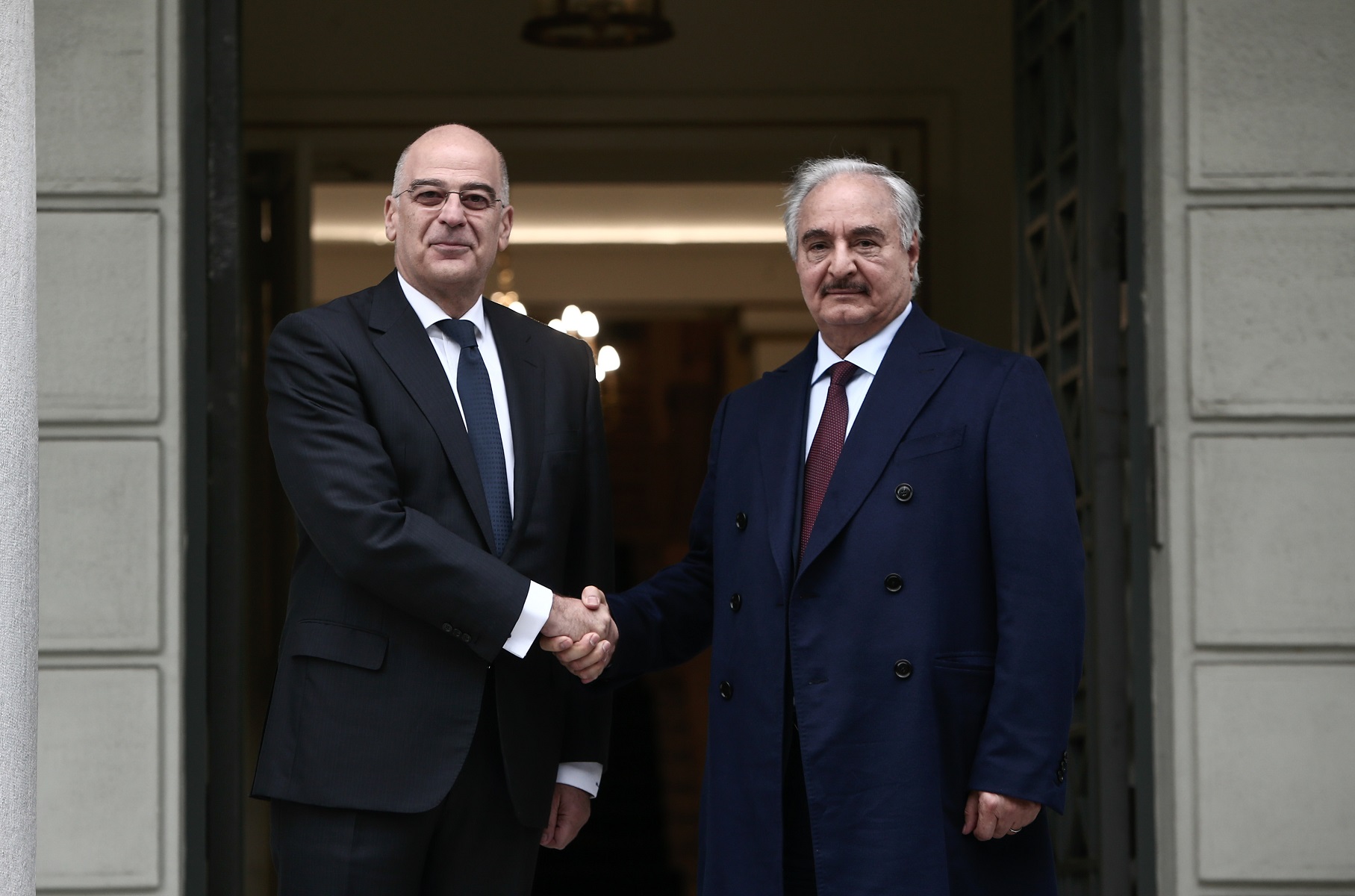 Χαλίφα Χαφτάρ: Αυτήν την ώρα η συνάντηση του με τον Νίκο Δένδια στο υπουργείο Εξωτερικών