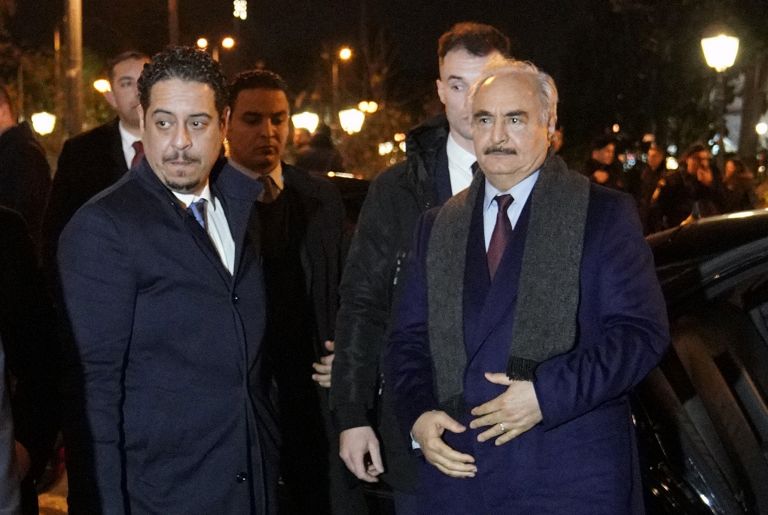 Χαλίφα Χάφταρ: Σήμερα η κρίσιμη συνάντηση του Λίβυου στρατάρχη με τον Κυριάκο Μητσοτάκη