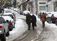 Καιρός: Χιόνια, τσουχτερό κρύο και παγετός