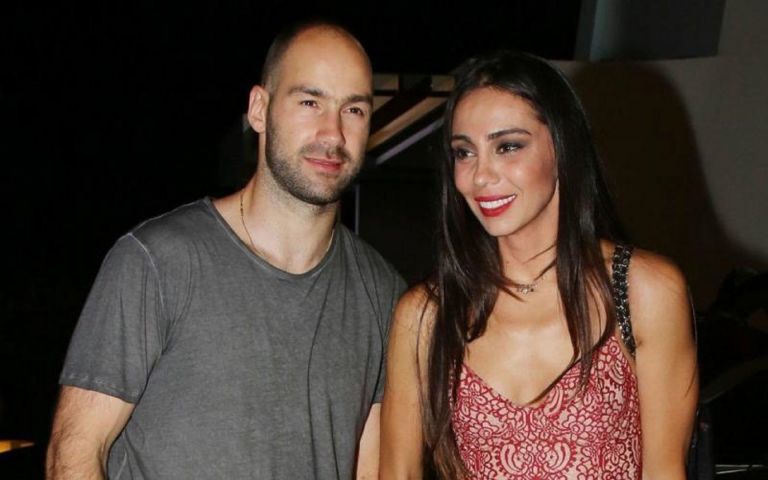 Ολυμπία Χοψονίδου: Βούτηξε για τον σταυρό λίγο πριν γεννήσει [pics]