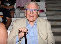 Κώστας Βουτσάς πέθανε: Αχόρταγος για τη ζωή, τον έρωτα και το σανίδι