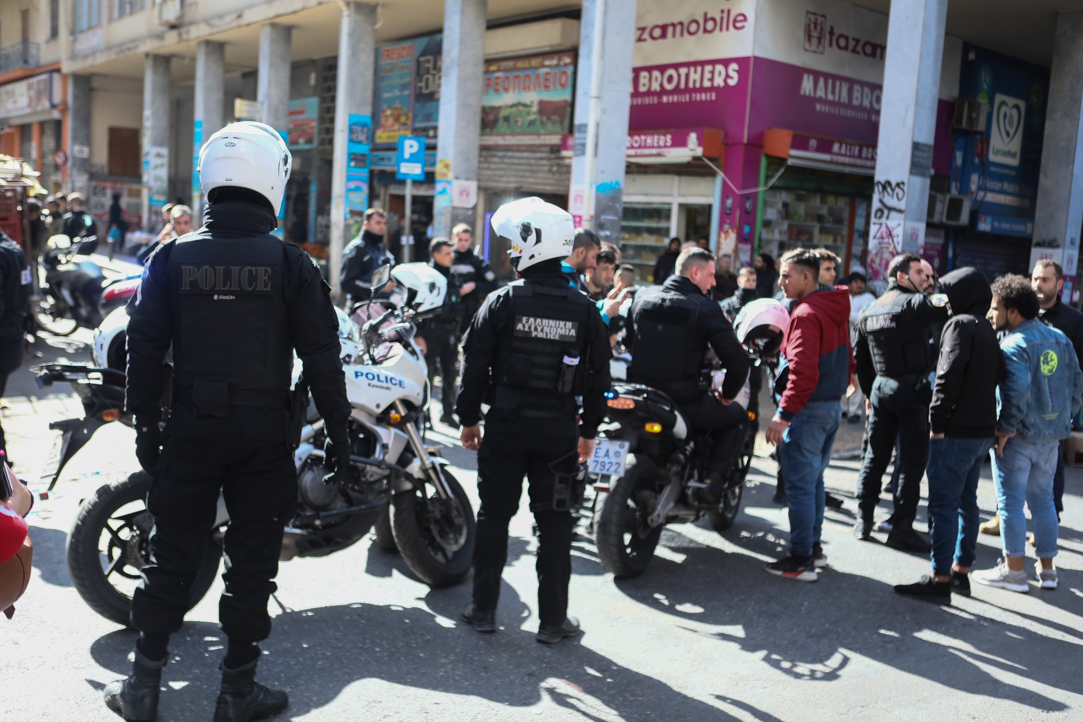 Συμπλοκή με νεκρό στη Μενάνδρου: Συνεχίζονται οι έρευνες για τον εντοπισμό του δολοφόνου