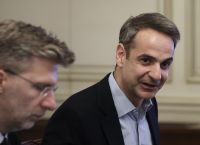 Κυριάκος Μητσοτάκης κλειστές δομές: Να ρίξουν τους τόνους όσοι αντιδρούν στα νησιά