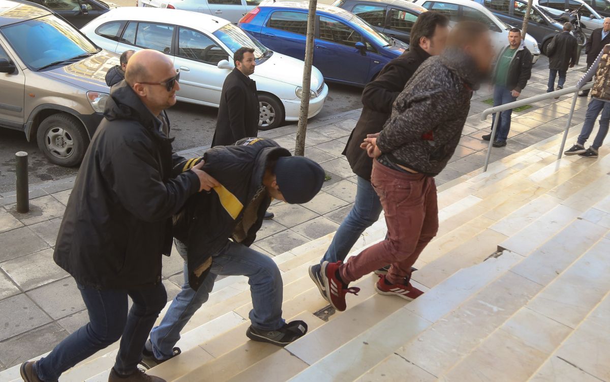 Δολοφονία ιδιοκτήτη fast food: Από 13 μαχαιριές έφυγε ο 45χρονος – Βγήκε το πόρισμα του ιατροδικαστή