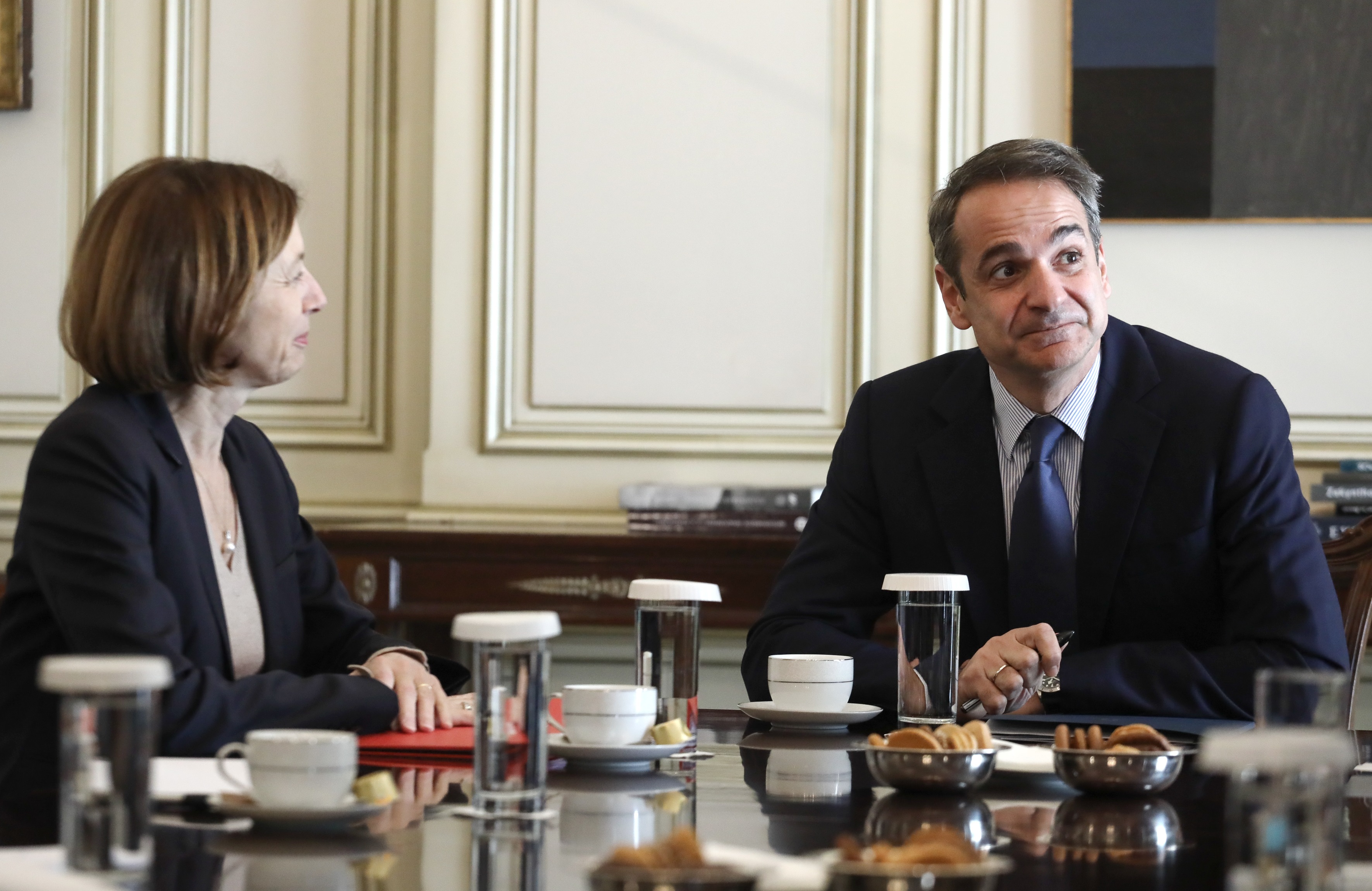 Κυριάκος Μητσοτάκης – Φλοράνς Παρλί: Συνάντηση στο Μαξίμου με τη Γαλλίδα υπουργό Άμυνας