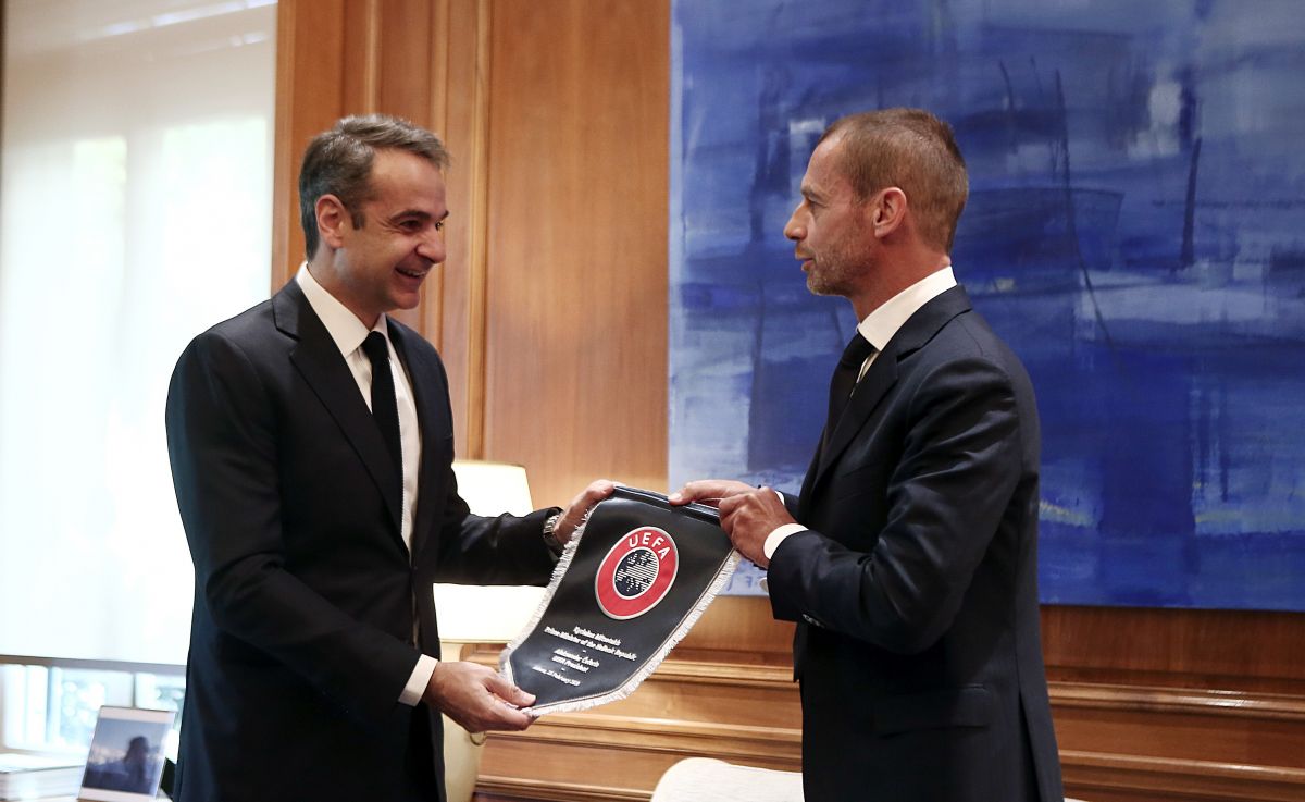 Κυριάκος Μητσοτάκης UEFA FIFA: Υπεγράφη το μνημόνιο συνεργασίας για το ελληνικό ποδόσφαιρο