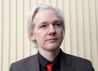 Τζούλιαν Ασάνζ Wikileaks: Βελτιώνεται η υγεία του σύμφωνα με τον εκπρόσωπό του Τζούλιαν Ασάνζ Wikileaks: Βελτιώνεται η υγεία του σύμφωνα με τον εκπρόσωπό του