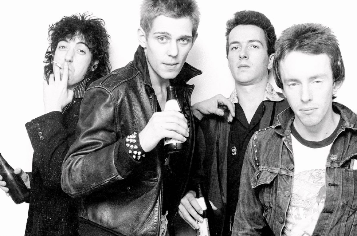 Ντέξτερ Φλέτσερ The Clash: Θέλει να κάνει ταινία για το Βρετανικό συγκρότημα