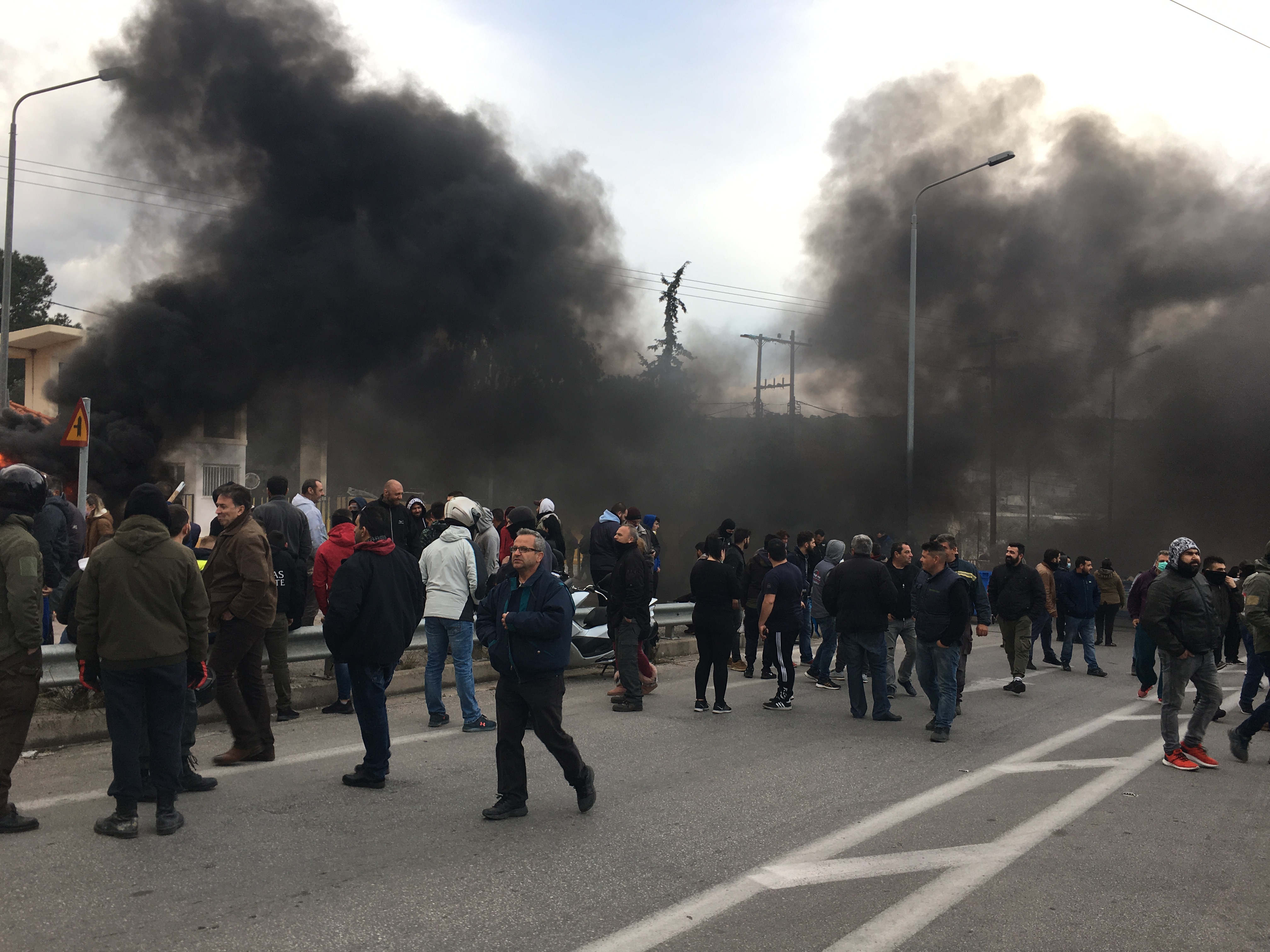 Εμφύλιος για χάρη των μεταναστών του Ερντογάν