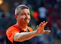 Παναθηναϊκός – Μπαρτσελόνα: Επίθεση στο ταξί των διαιτητών – Τραυματίστηκε ο Λαμόνικα