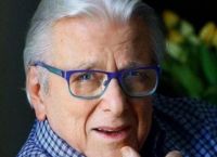 Κώστας Βουτσάς: Κρίσιμες για την υγεία του οι επόμενες δύο ημέρες