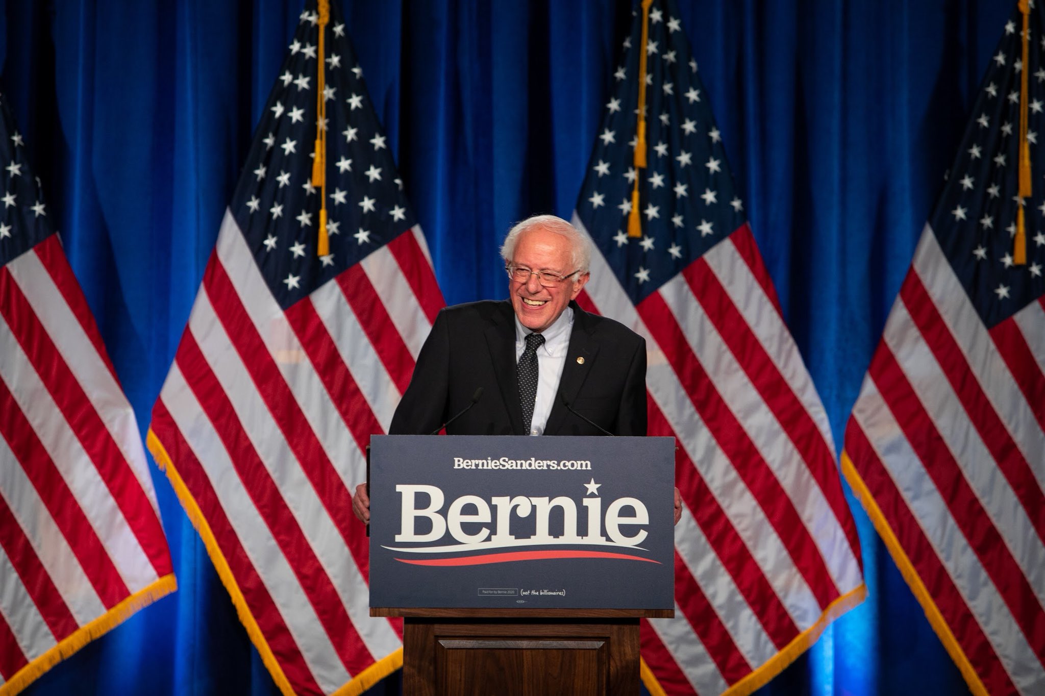 Μπέρνι Σάντερς: Kέρδισε τις εκλογές των Δημοκρατικών στο Νιού Χάμσαϊρ