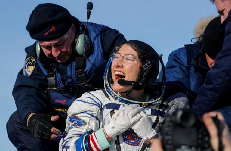 Κριστίνα Κόουκ NASA: Η Αμερικανίδα ηγήθηκε του πρώτου διαστημικού περιπάτου από γυναίκες το 2019  [vid]