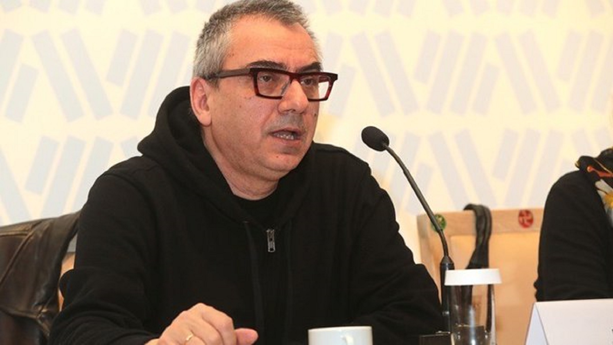 Δημοτικό Θέατρο Πειραιά παραστάσεις: Παραιτήθηκε ο καλλιτεχνικός διευθυντής Νίκος Διαμαντής