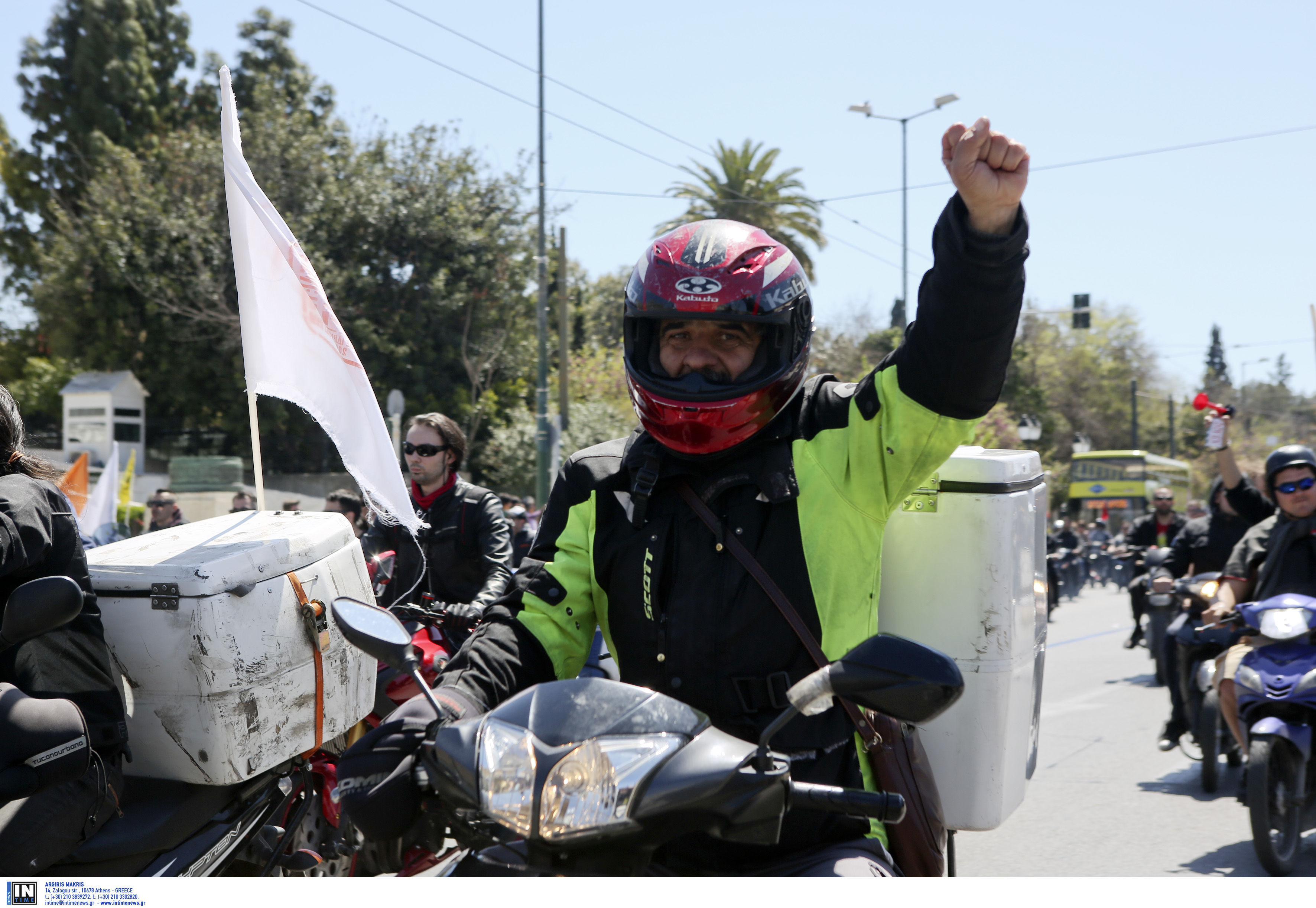 Θεσσαλονίκη: Μοτοπορεία διανομέων στο κέντρο της πόλης – Αντιδρούν στο νέο ασφαλιστικό