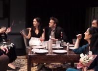 Φυλές παράσταση: Της Νίνα Ρέιν στο Θέατρο Αμαλία