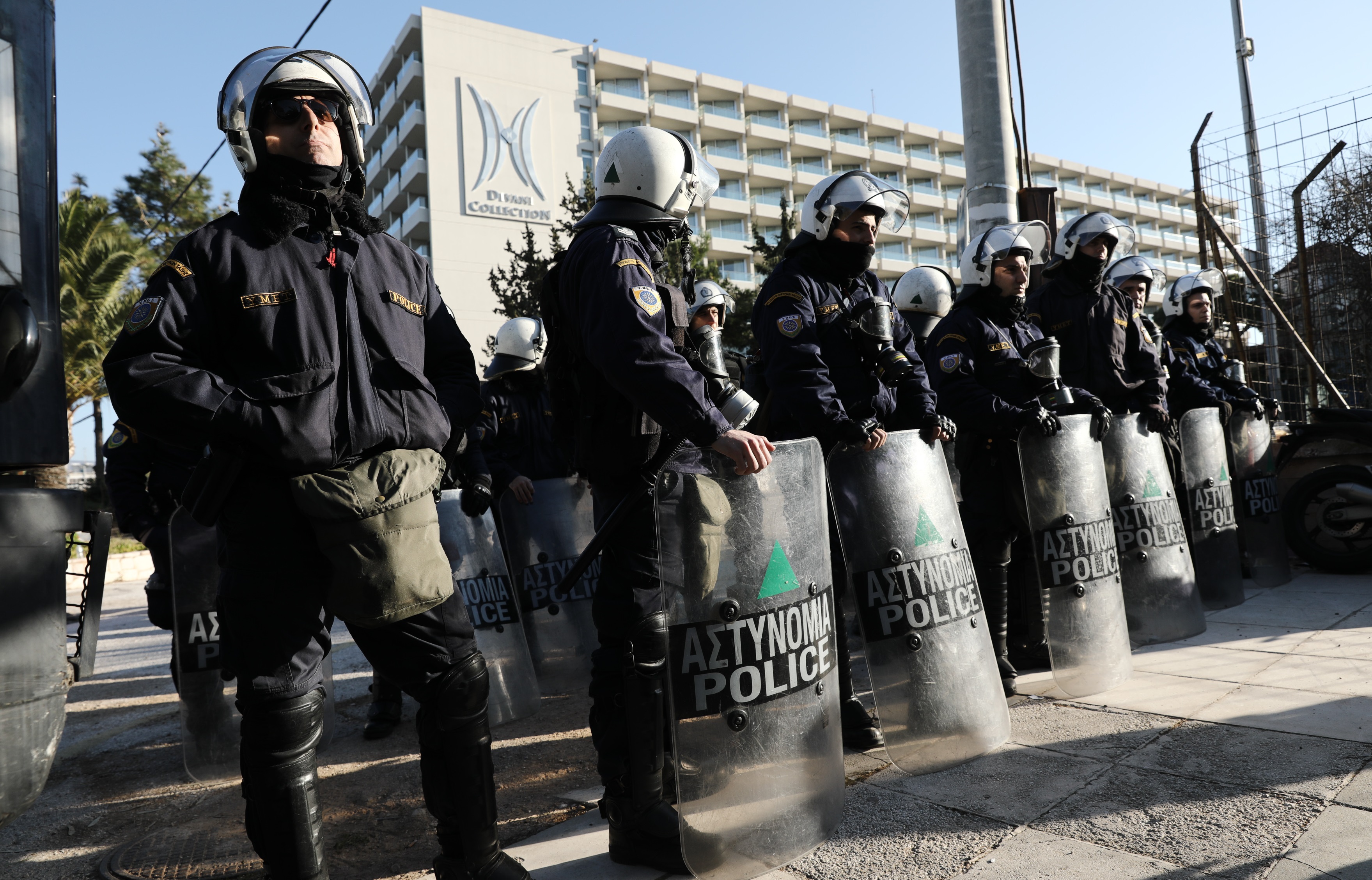 Συνέδριο ΓΣΕΕ Καβούρι: Φρούριο η περιοχή – Παρών ο πρωθυπουργός