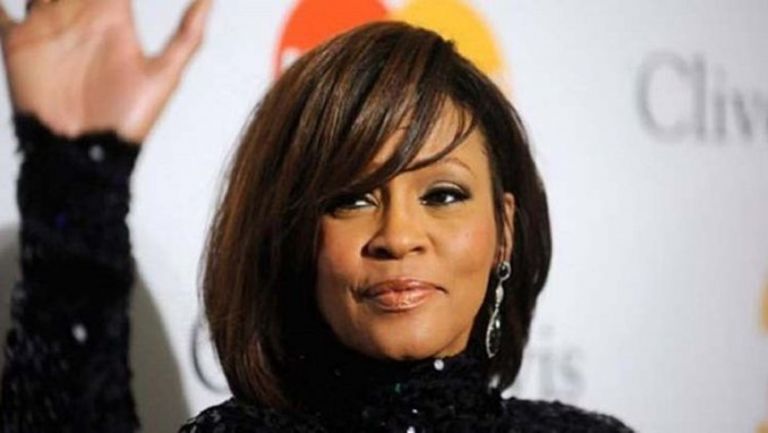 Whitney Houston: Στη δημοσιότητα η νεκροψία οκτώ χρόνια μετά το θάνατό της