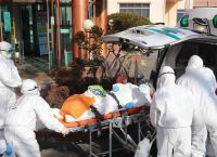 Κορωνοϊός Ελλάδα ΕΟΔΥ: Προτείνεται ο περιορισμός των συναθροίσεων στις εκκλησίες