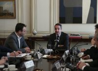 Κυριάκος Μητσοτάκης: «Η κυβέρνηση αυτή εμπιστεύεται την τοπική αυτοδιοίκηση» Κυριάκος Μητσοτάκης: «Η κυβέρνηση αυτή εμπιστεύεται την τοπική αυτοδιοίκηση»