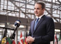 Κορωνοϊός εκκλησίες: Η κυβέρνηση κλείνει όλους τους ναούς
