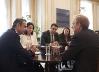 Κορωνοϊός Ελλάδα: Συναγερμός στην κυβέρνηση – Αύριο ανακοινώσεις για κλείσιμο σχολείων
