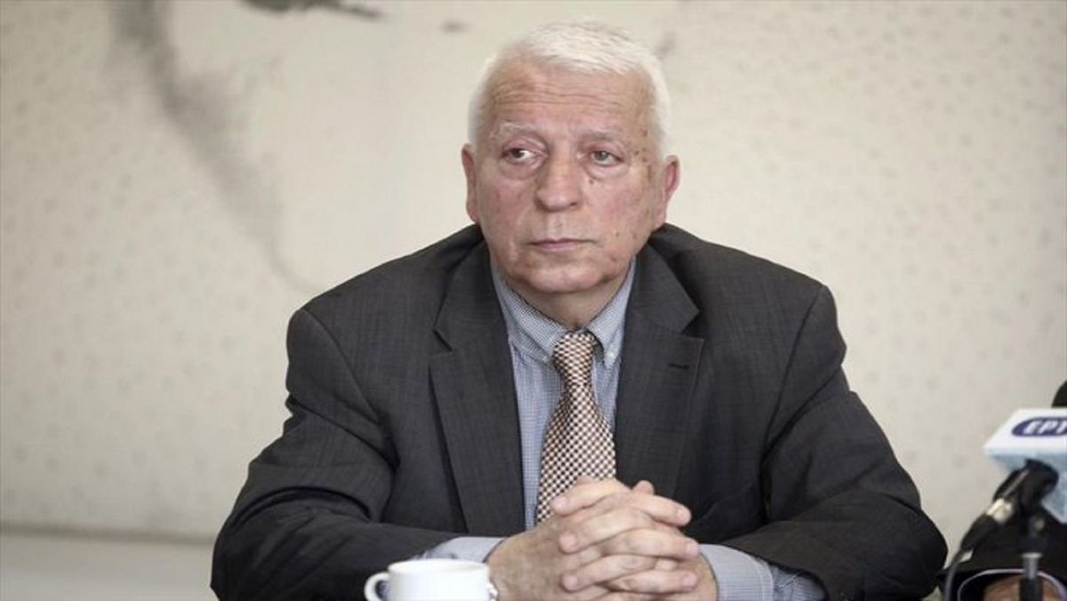 Κώστας Μουτζούρης μεταναστευτικό: Με πολεμικές και ξύλο δεν λύνεται κανένα θέμα