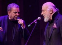 Διονύσης Σαββόπουλος – Μανώλης Μητσιάς “τσικνίζουν” στο Άλσος Διονύσης Σαββόπουλος – Μανώλης Μητσιάς “τσικνίζουν” στο Άλσος