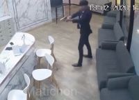 Ταϊλάνδη: Μπήκε σε εμπορικό κέντρο και σκότωσε την πρώην γυναίκα του