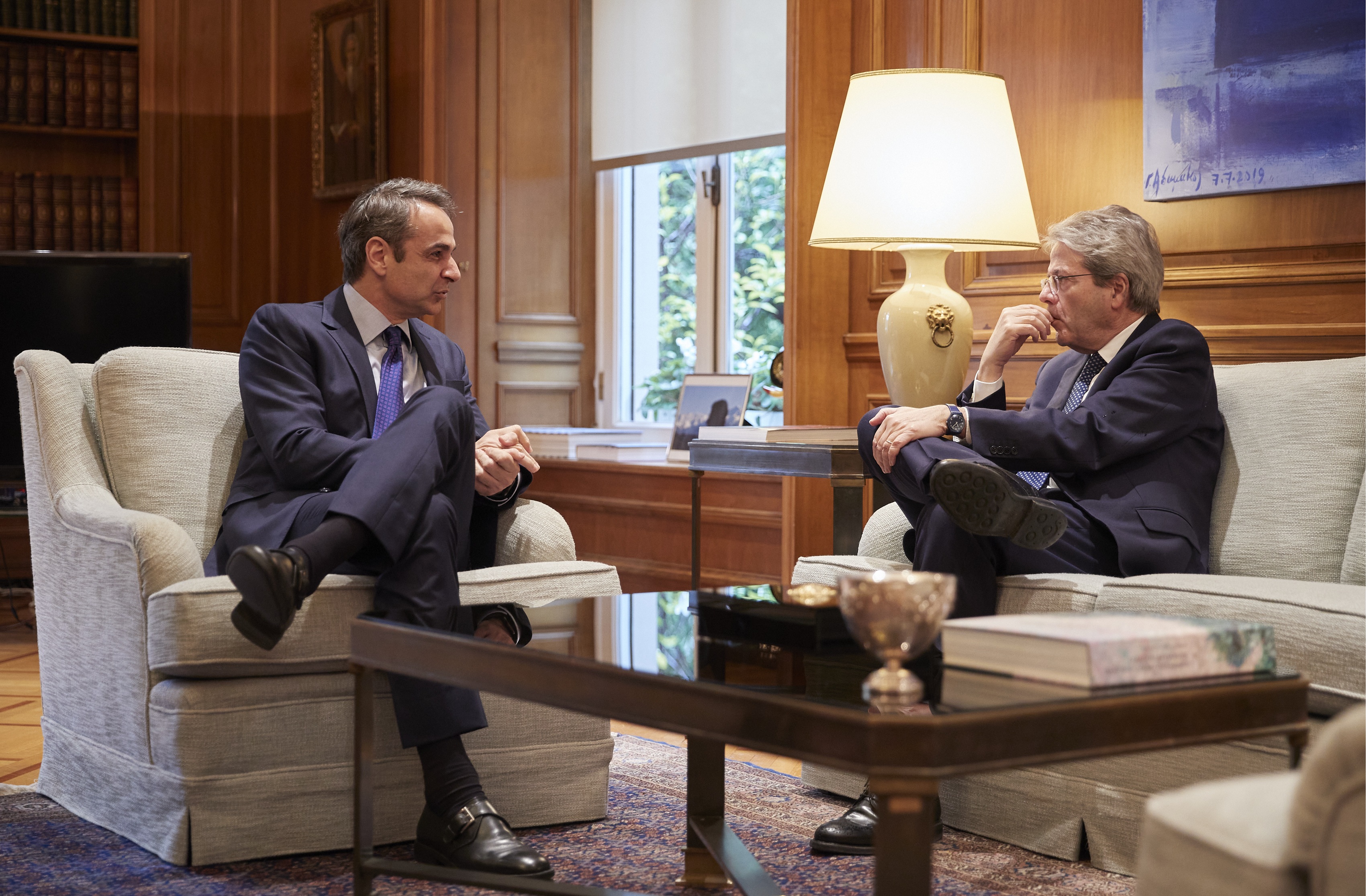 Κυριάκος Μητσοτάκης Πάολο Τζεντιλόνι: Συνάντηση πρωθυπουργού – Ευρωπαίου Επιτρόπου για την ελληνική οικονομία