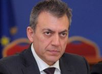 Βρούτσης: Παραμένουν οι μειωμένες εισφορές για τις εργαζόμενες μητέρες