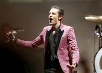 The Killers Κορωνοϊός: Δημοσίευσαν βίντεο του «Mr Brightside» για σωστό πλύσιμο των χεριών The Killers Κορωνοϊός: Δημοσίευσαν βίντεο του «Mr Brightside» για σωστό πλύσιμο των χεριών