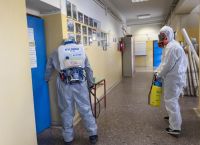 Κορωνοϊός Ελλάδα: Συναγερμός και στη χώρα μας – Τι αποφάσισε η κυβέρνηση ποια σχολεία κλείνουν