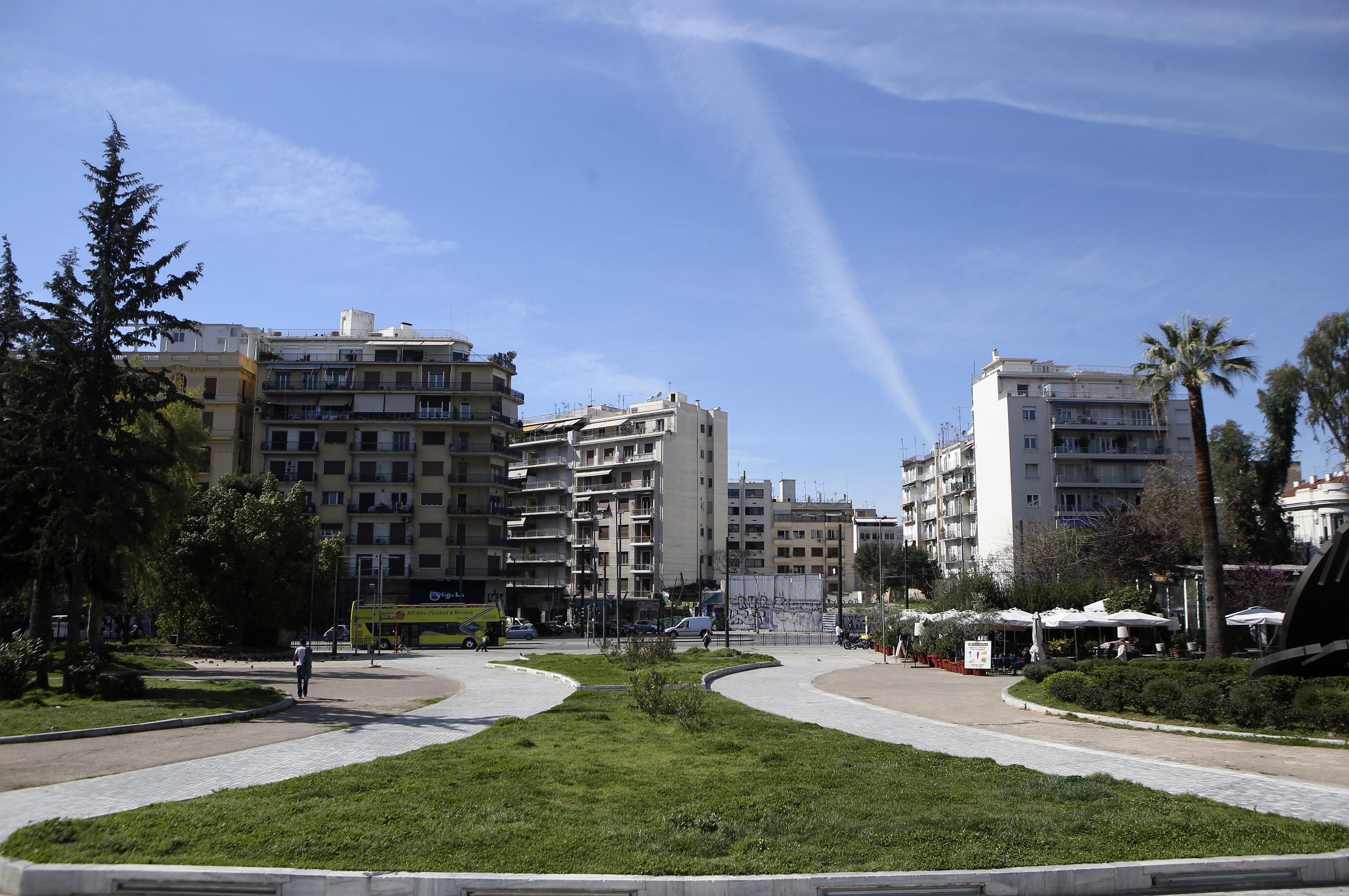 Κορωνοϊός Αθήνα: Πόλη “φάντασμα” η πρωτεύουσα – Δείτε φωτογραφίες από το άδειο κέντρο