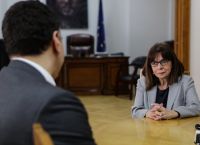 Σακελλαροπούλου – Κικίλιας: Ενημέρωση στην Πρόεδρο της Δημοκρατίας για τον κορωνοϊό