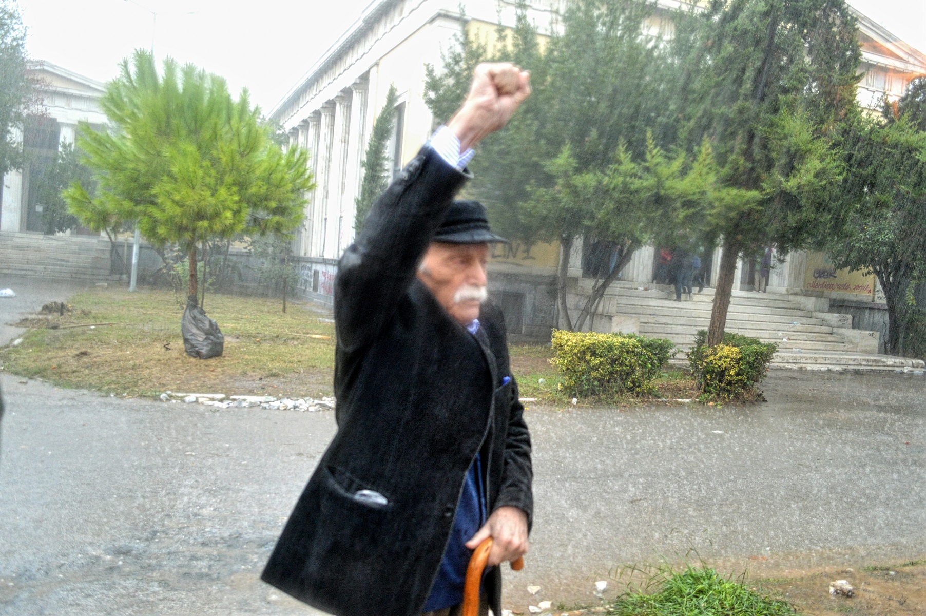 Μανώλης Γλέζος ΑΕΚ: Το ταξίδι στο Βελιγράδι που τον έκανε ΑΕΚτζή – Το αντίο της ΠΑΕ
