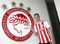 Τσούμιτς: «Να πετύχω πολλά γκολ με τον Ολυμπιακό, ξέρω σε πόσο μεγάλο κλαμπ πάω»